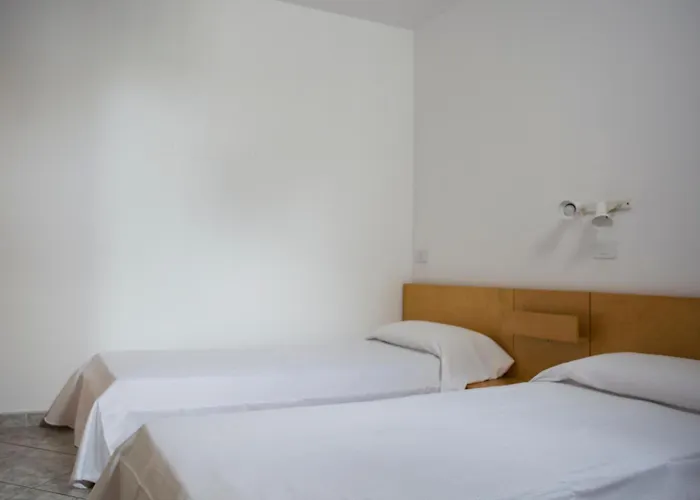 Familiar En Tenbel- Costa Del Silencio *