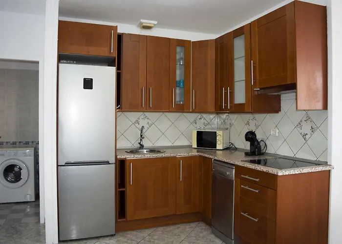 Familiar En Tenbel- Costa Del Silencio